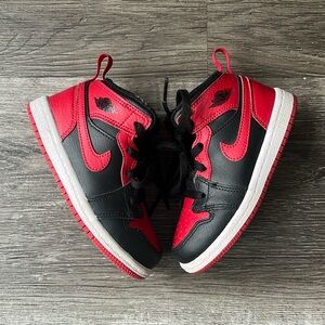 Toddler Nike Air Jordan sneakers